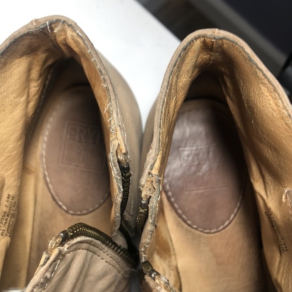 FRYE REINA Western Ankle Side Zip Bootie Neutral Leather, Size 7.5M - Picture 7 of 14